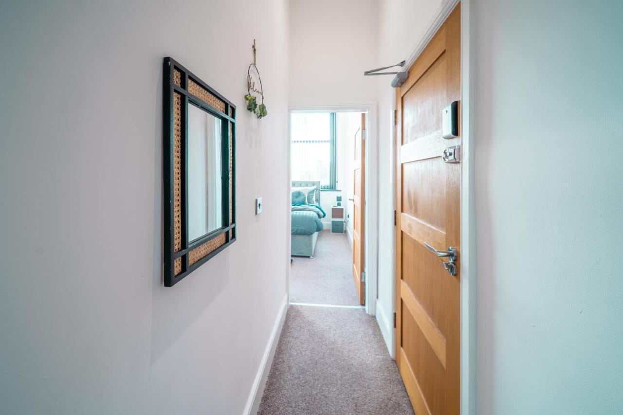 Cozy 1-Bedroom Apartment In The Heart Of Barnsley Town Centre Eksteriør billede