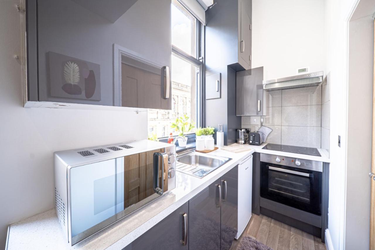 Cozy 1-Bedroom Apartment In The Heart Of Barnsley Town Centre Eksteriør billede