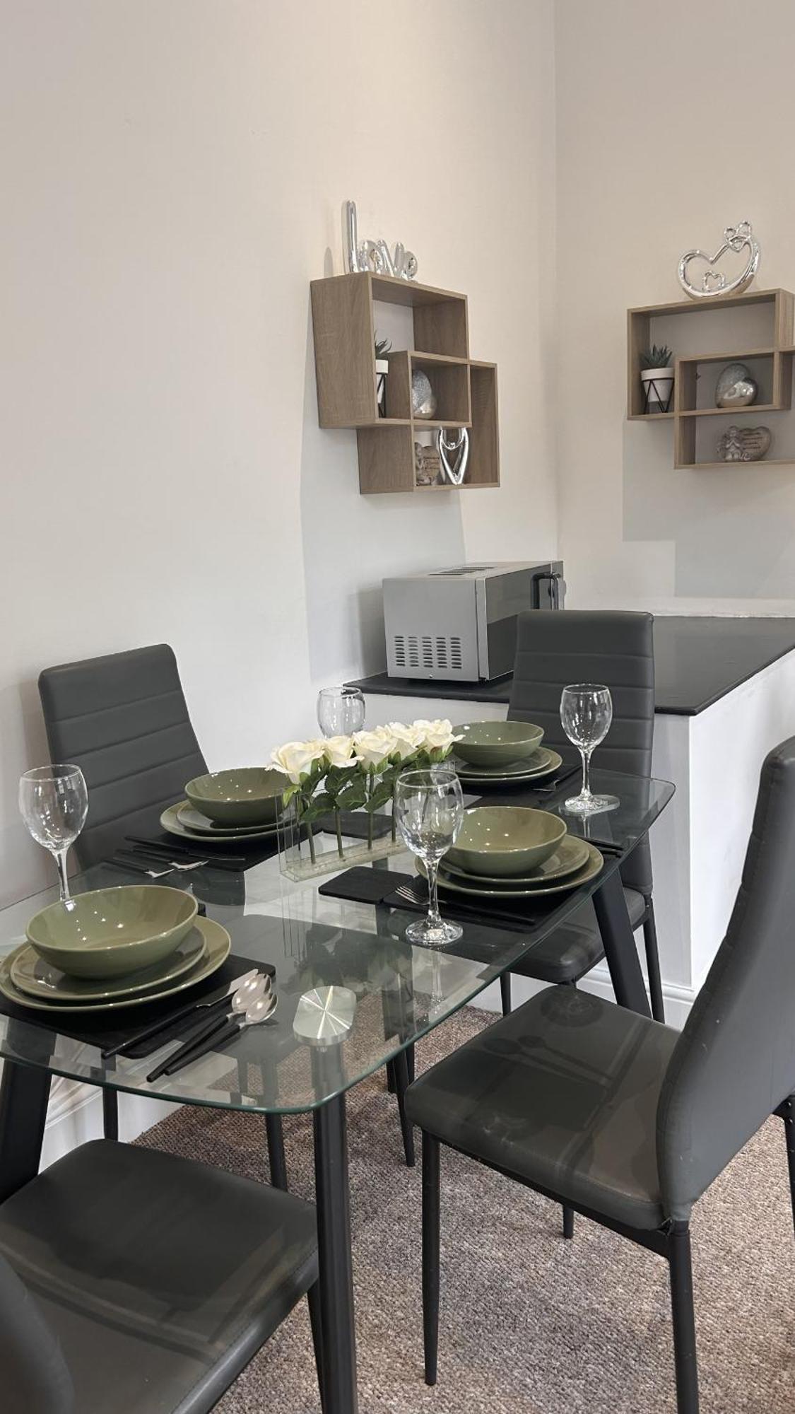 Cozy 1-Bedroom Apartment In The Heart Of Barnsley Town Centre Eksteriør billede