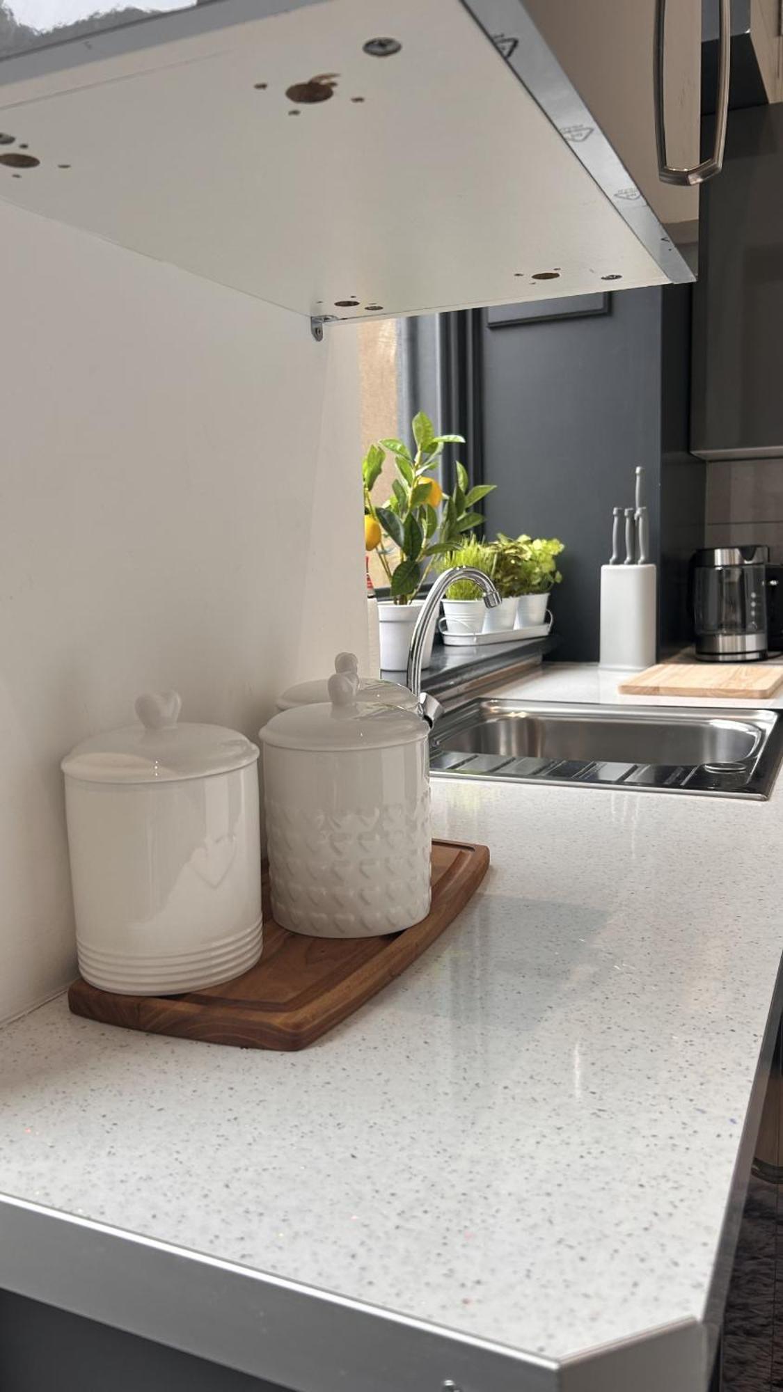 Cozy 1-Bedroom Apartment In The Heart Of Barnsley Town Centre Eksteriør billede